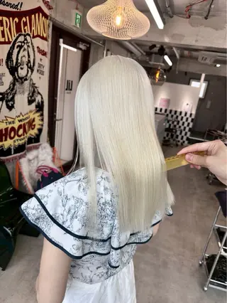ロング フジマ ハルナのヘアスタイル