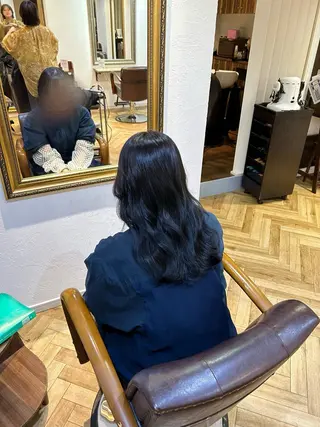 ロング カラー 井上 夏乃葉のヘアスタイル