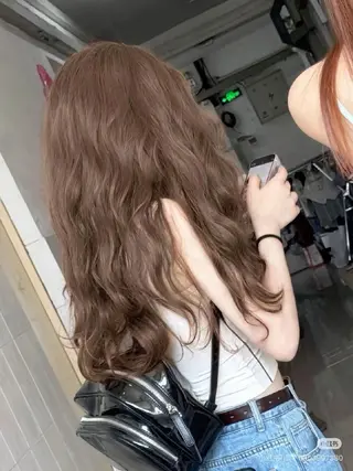 ロング 艶髪ハイトーンカラー 渋谷🎀ririkaのヘアスタイル