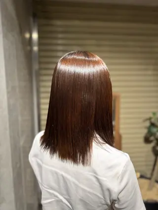 ミディアム 染谷 奈保のヘアスタイル