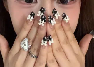 ネイル Pure&Rich Nailのネイルデザイン