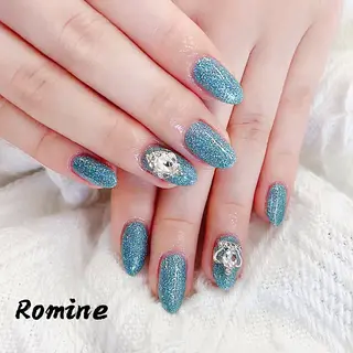 ネイル Romine所属・池田 優のネイルデザイン