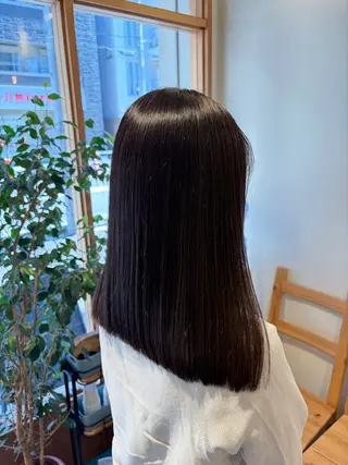 セミロング カラー 荒井 茉凜のヘアスタイル