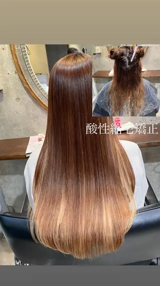 ロング 白髪ぼかし×デザイン 🕊️🫧ホウジョウのヘアスタイル