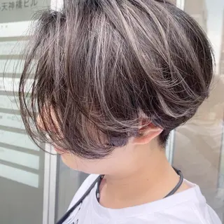 ショート レイヤーカット 川田くるみのヘアスタイル