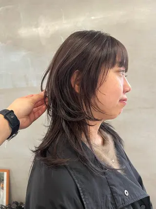 セミロング サカモト ナオミのヘアスタイル