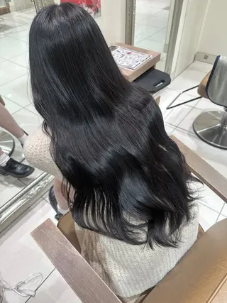 ロング カラー レイヤーカット🪽 𝐼𝐾𝑈𝑀𝐼のヘアスタイル