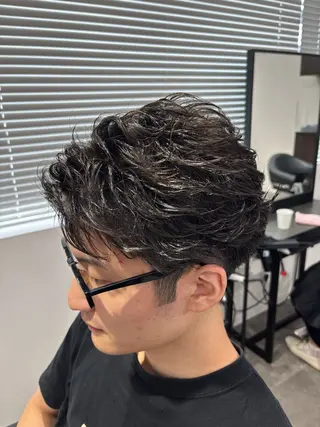 メンズ 🪽直毛男子の救世主 🪽フェザーパーマのヘアスタイル