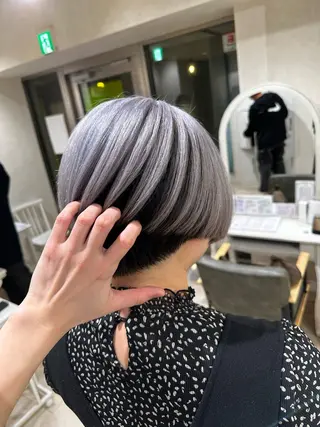 ショート カラー デザインカラー🎨 下北沢 / 磯部のヘアスタイル