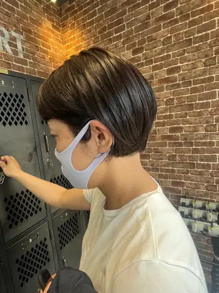 ショート カラー パーマ ヘアアレンジ メンズ キッズ ネイル マツエク・マツパ アイブロウ 久木原 ゆりのヘアスタイル