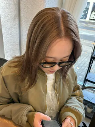 ミディアム 野原 ひかるのヘアスタイル