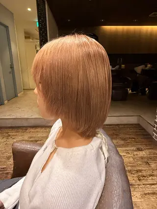 ミディアム ｢韓国風カラー ｣サナのヘアスタイル