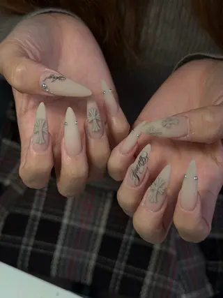 ネイル CoMo Nailのネイルデザイン