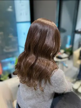 セミロング カラー ブリーチなしカラー RURI🩵のヘアスタイル