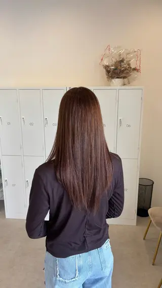 セミロング カラー Agu. / KAEDEのヘアスタイル