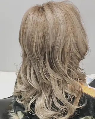 カラー 🧸髪質改善ケアカラ ー/アイドル前髪🧸のヘアスタイル