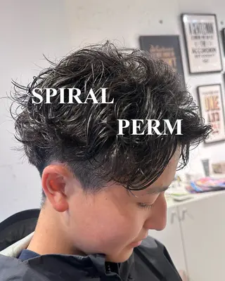 パーマ ✨️デザインカラー AIRI✨のヘアスタイル