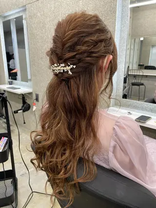 ロング 韓国風レイヤー ハイトーンRYOTAのヘアスタイル