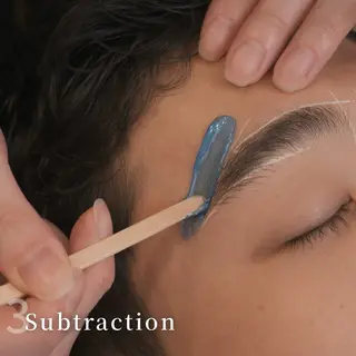 アイブロウ SUBT. イサキの眉毛・アイブロウイメージ