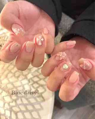 ネイル Blue daisy 栄本店のネイルデザイン