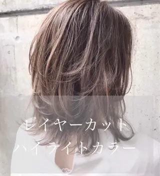 ミディアム カラー AKI アキのヘアスタイル