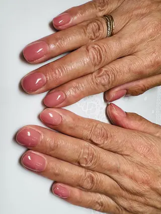 ネイル tty Nail&Eyelash所属・利光 絵瑠のネイルデザイン