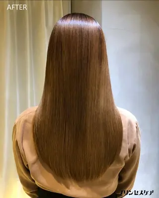 ロング 平田 愛美のヘアスタイル