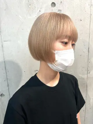 ショート カラー lani ブリーチ /ダブルカラーのヘアスタイル