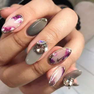 ネイル MAXKELLY スタッフのネイルデザイン