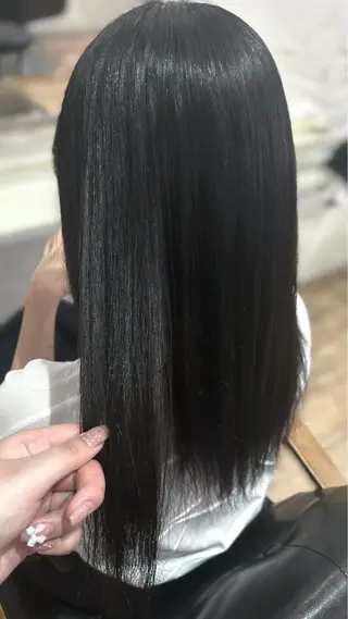 茄子川 愛心のヘアスタイル