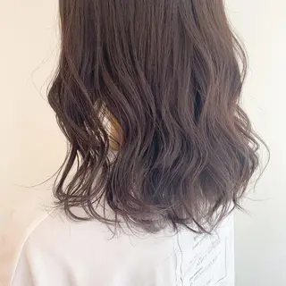 カラー 山口 莉奈のヘアスタイル
