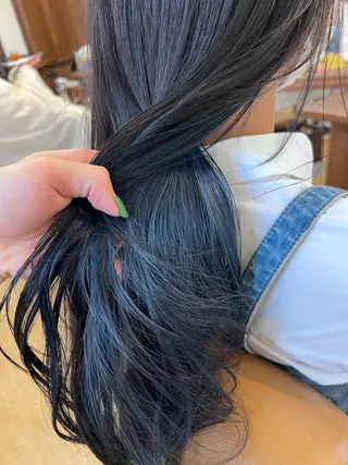 ロング カラー 篠原 海のヘアスタイル