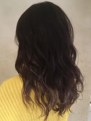 ミディアム カラー 吉村 絢乃のヘアスタイル
