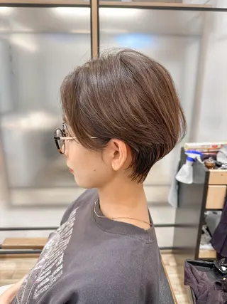 ショート シノハラ ガクト ショート/白髪ぼかしのヘアスタイル