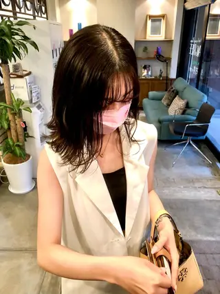 カラー AGREE Momokaのヘアスタイル