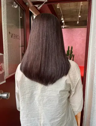 ロング カラー オリーブ🎶アッシュ グレージュちひろ🧸のヘアスタイル