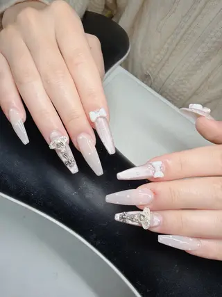 ネイル Lee Nailsのネイルデザイン