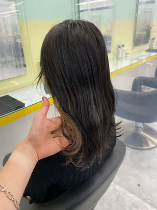 ミディアム カラー ヘアアレンジ ネイル マツエク・マツパ 韓国風ベージュ🤎 赤みなし🌿横浜🤎のヘアスタイル