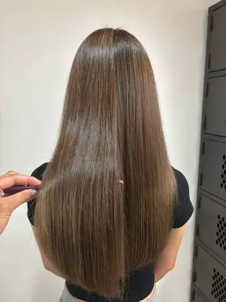 ロング カラー 大槻 芽衣のヘアスタイル