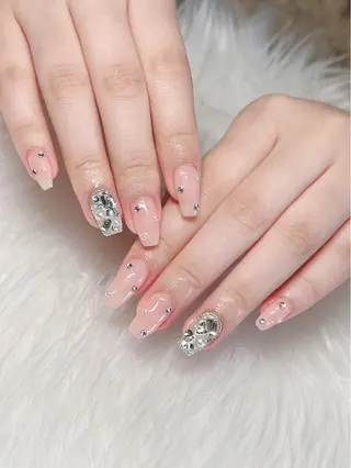 ネイル nail&eye Ariesのネイルデザイン