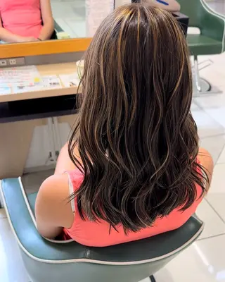 ロング カラー 千秋 秀容のヘアスタイル