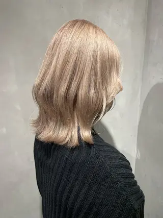 ミディアム カラー hisano / ハイトーン･透明感のヘアスタイル