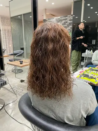 ロング パーマ 芳賀 風斗のヘアスタイル