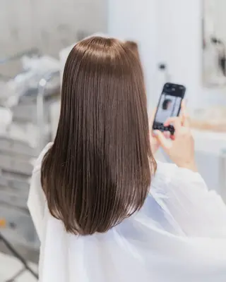 ロング カラー レイヤー/グレージュ 渋谷表参道/小森波琉のヘアスタイル