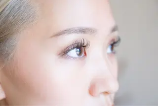 マツエク・マツパ Ali'i YURIの眉毛・アイブロウイメージ