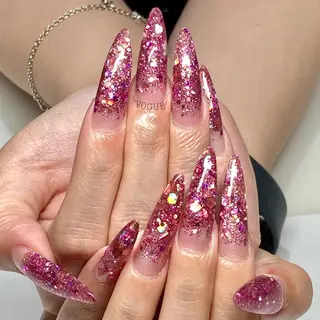 ネイル VOGUE ×SWANのネイルデザイン