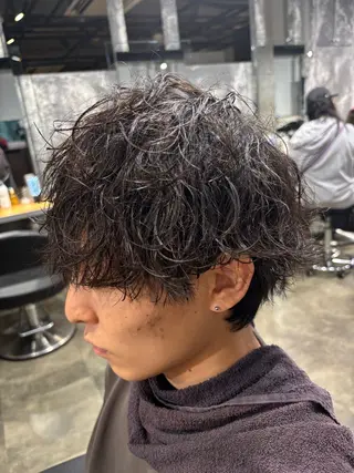 メンズ 🪽直毛男子の救世主 🪽フェザーパーマのヘアスタイル