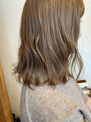 ミディアム カラー パーマ ヘアアレンジ メンズ キッズ ネイル マツエク・マツパ インナーカラー/ KANAのヘアスタイル