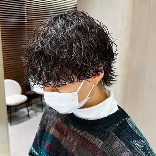 ミディアム パーマ メンズ 波巻きスパイラルパー マ/シャドウパーマ駿のヘアスタイル