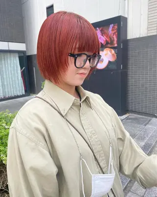 ショート カラー パーマ ヘアアレンジ デザインカラー/ボブ ブリーチカラー/ユリのヘアスタイル